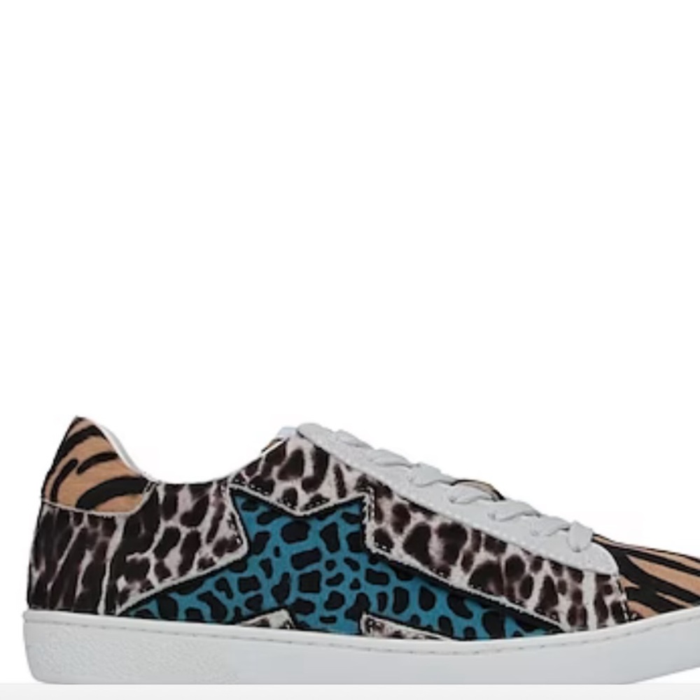 Lola Cruz Sneakers